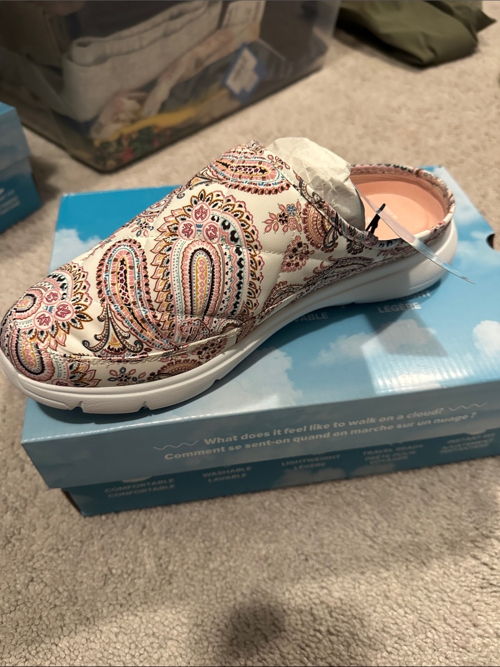 NWT VB Cloud 2-Mile Mule Pink Paisley Print size 10
